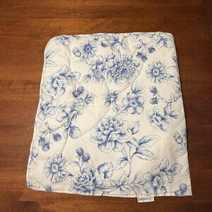 Longaberger basket liner blue white floral quilted toile "cottage trellis"